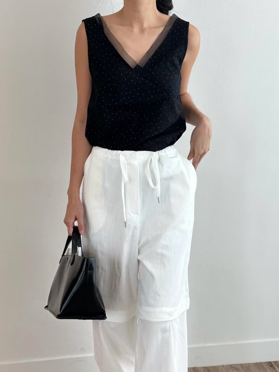 Mini Dot layered lace V-neck